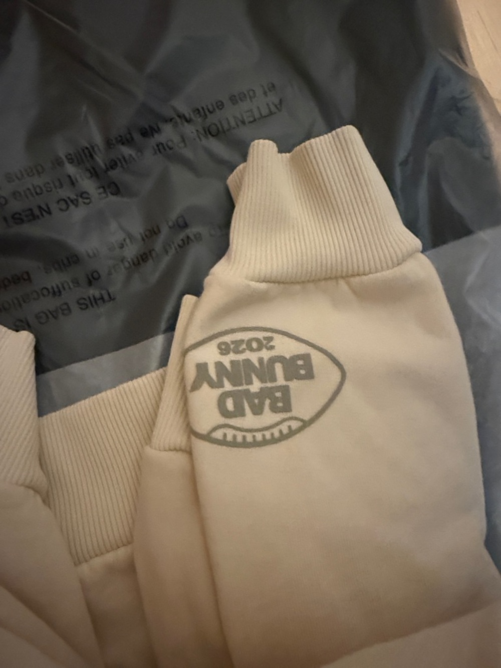 Bad Bunny x Super Tazón Off-White Concho Hoodie - Picture 4 of 5